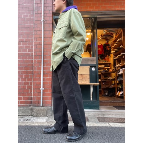[USED] DOCKERS TWO-TUCK PANTS
