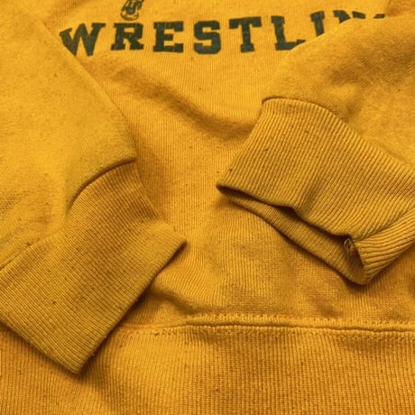 [USED] youth size 🤼 VINTAGE SWEAT