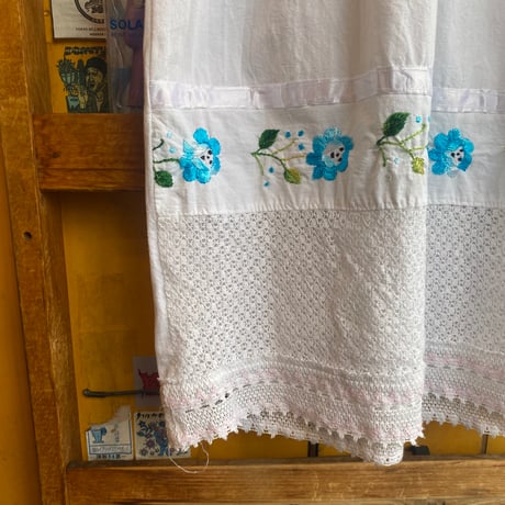 [USED] お顔のお花💠メキシカン刺繍ワンピース