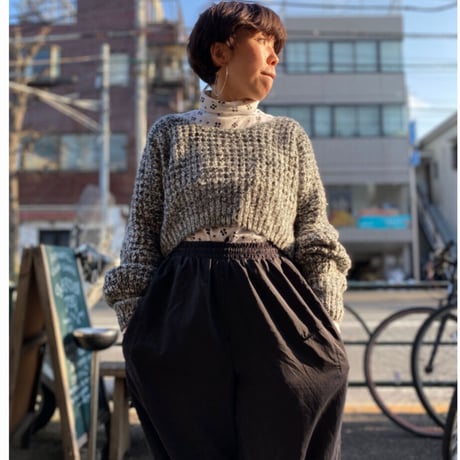[USED] モノクロショート丈ニット