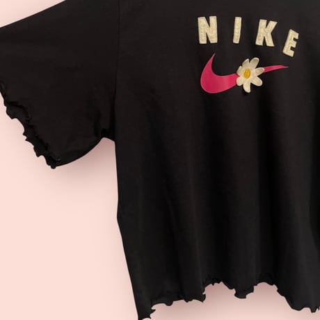 [USED]NIKE 🌼ヒラヒラ SHORT丈  tee