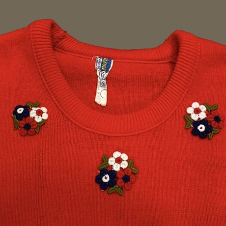 [USED] お花刺繍🌼半袖KNIT