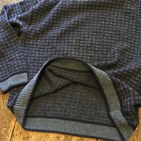 [USED]  made in ITALY.  素敵ニット