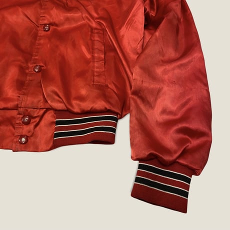 [USED] "BULLS" RED スタジャン