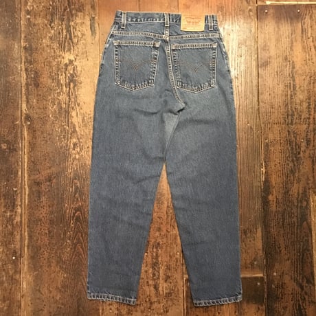[USED] Levis 550 RELAXED FIT TAPERED LEG