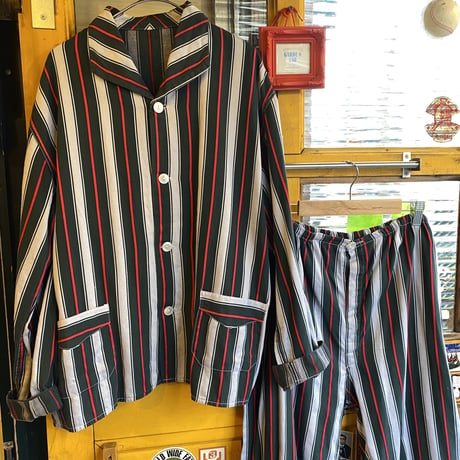 [USED] EURO PAJAMA SET-UP！