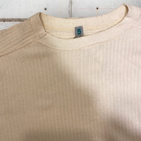 [USED] sweden vintage white Knit