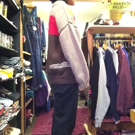 [USED] Wool  おなかポケ付き！カンガルーセーター