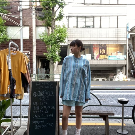 [USED] goodデザインshirts🐬