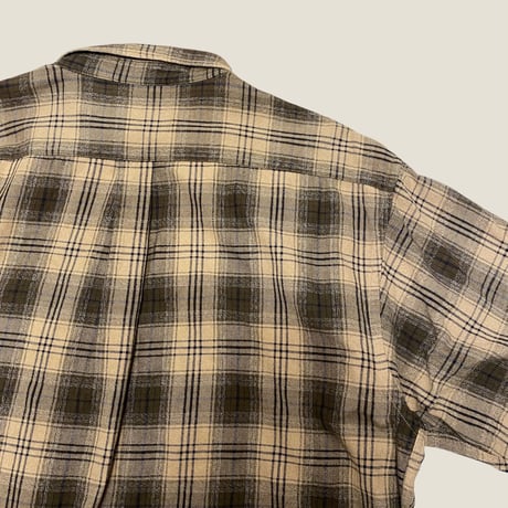 [USED] "AMERICAN EAGLE" チェック柄B.Dシャツ！