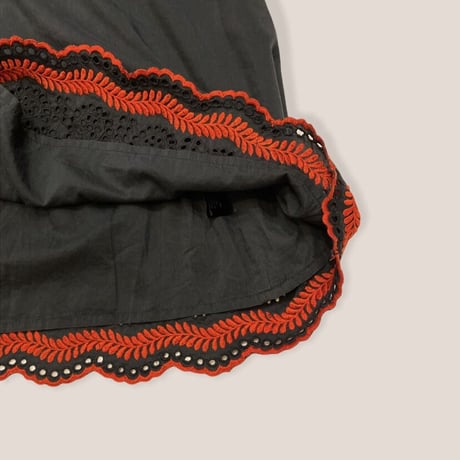 [USED] Black×Red刺繍ワンピース