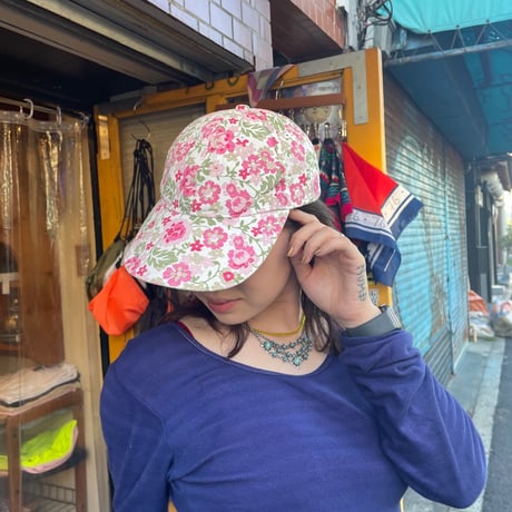 [USED] BENETTON 花柄CAP