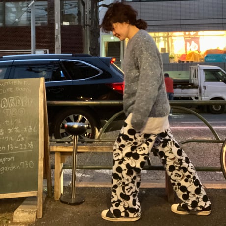 [USED] ミッキー総柄フリースパンツ
