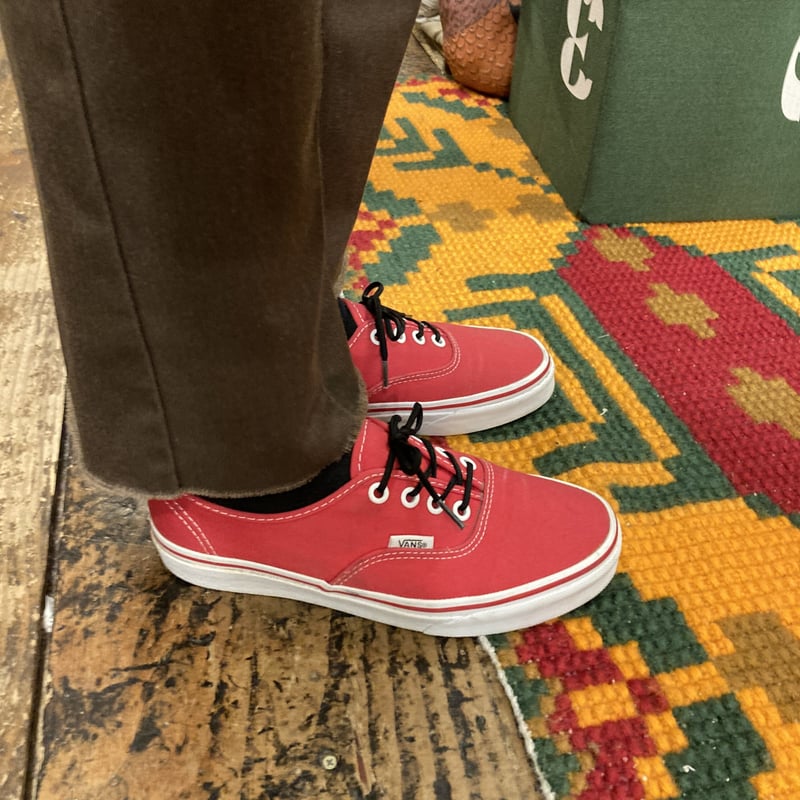 Vans authentic near on sale me