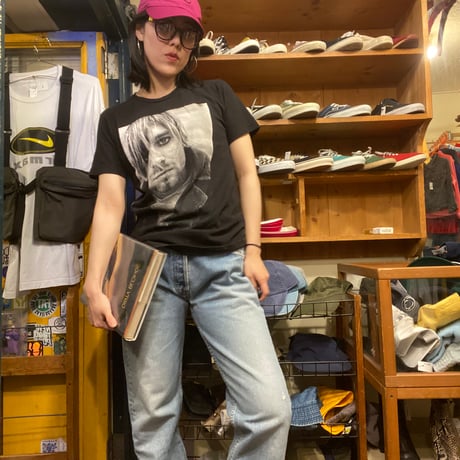 [USED]kurt cobain BLACK tee