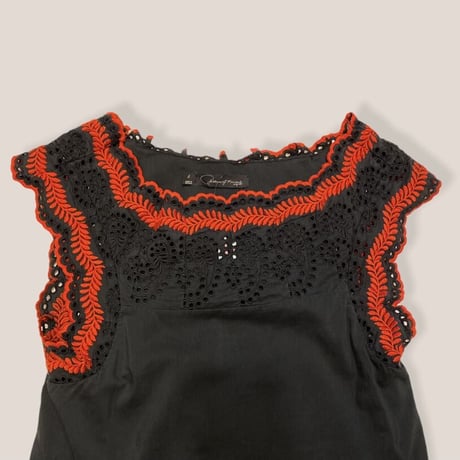 [USED] Black×Red刺繍ワンピース