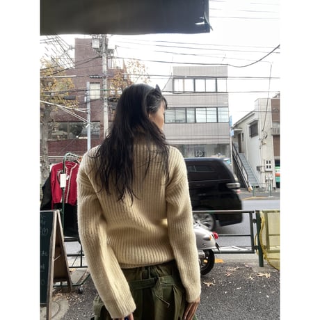 [USED] ENGLAND made クリームKNIT