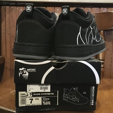 [DEADSTOCK!] ✖️✖️ '02 KAWS × DC SHOE  [US7]