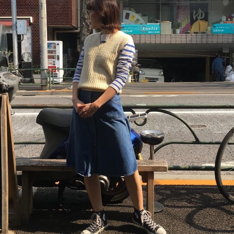 [USED] Simple BORDER TOPS