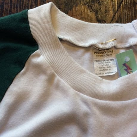 [USED] エリが白いラグランTee