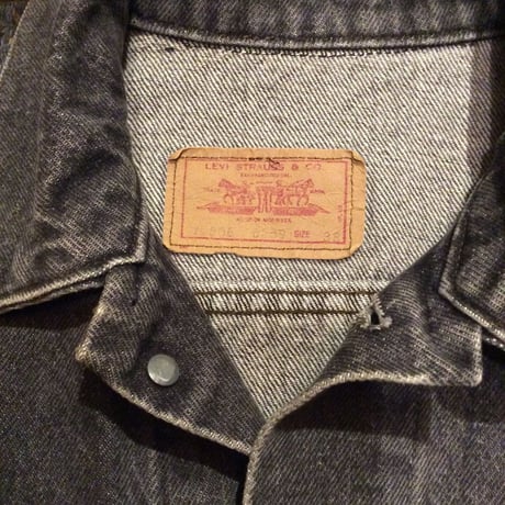 [USED] Levis 70506 BLACK! size 38