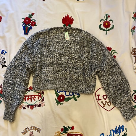 [USED] モノクロショート丈ニット