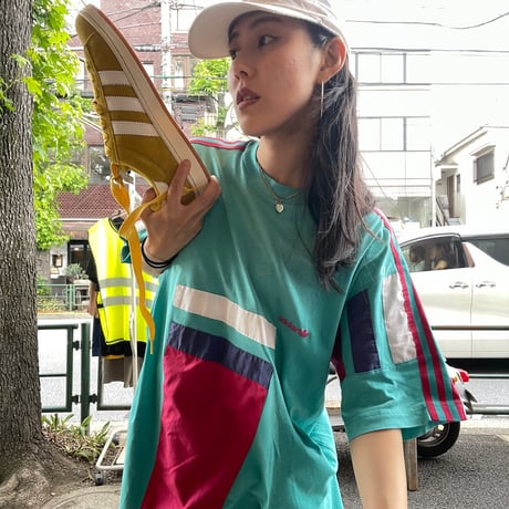 [USED]adidas colorful pattern Tee