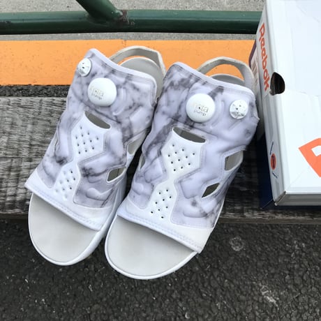 [USED] PUMA INSTA PUMP FURY SANDAL