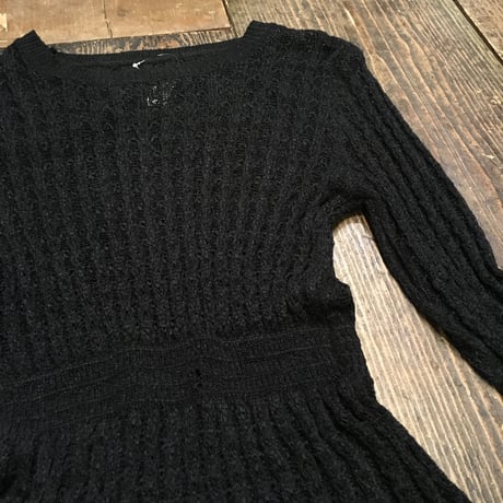 [USED] ひらひら〜素敵なニットワンピース