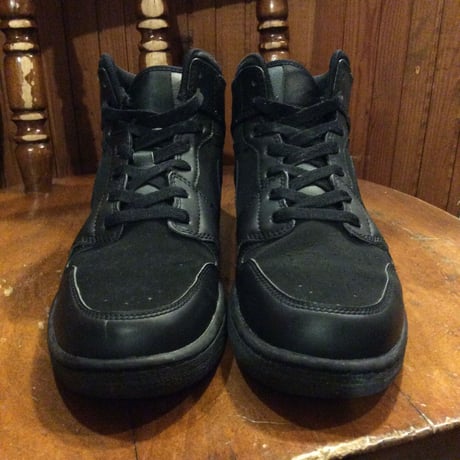 [USED] '2012 NIKE AIR JORDAN 1st ALL BLACK!!