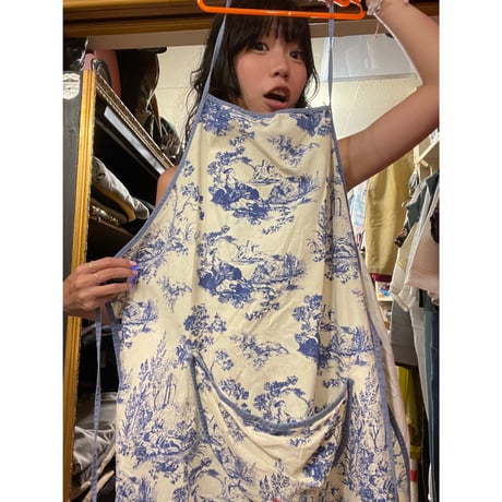 [USED] Picnic🧺ブルーのプリントエプロン