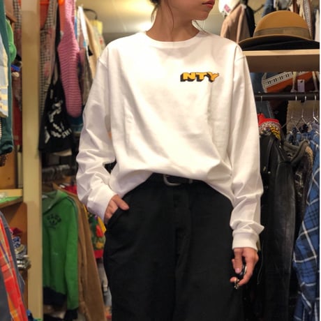 [Naughty] 7.1oz CARRY A QUESTION  WHT L/S Tee