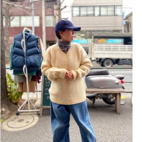 [USED] ホワイト♡ Vネックニット