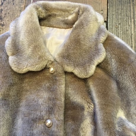 [USED] かわいいディティール! FAKEファーコート