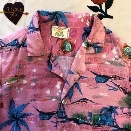 [USED] MADE IN DOMINICA♡PINK アロハシャツ
