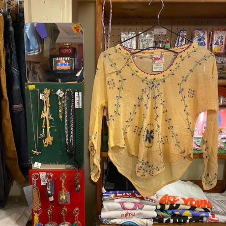 [USED]Made in India🐘shorts shirts