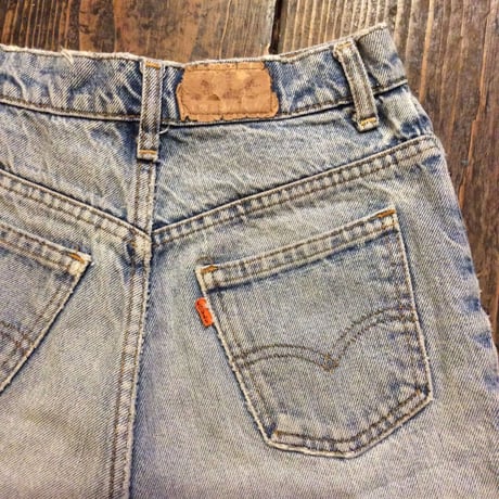 [USED] Levis DENIM shorts