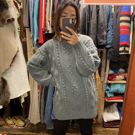[USED] くすみブルーのポンポンニット