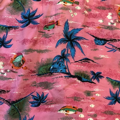 [USED] MADE IN DOMINICA♡PINK アロハシャツ