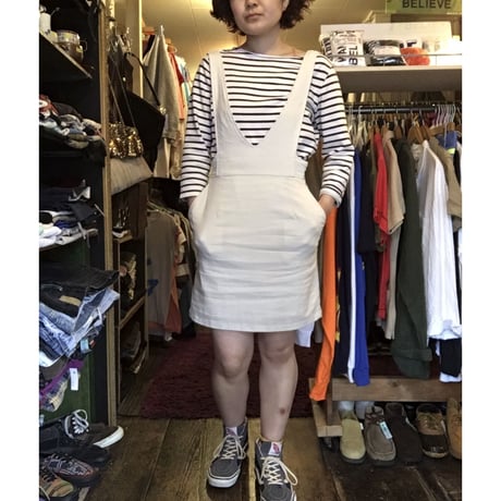 [USED] V開きサロペット