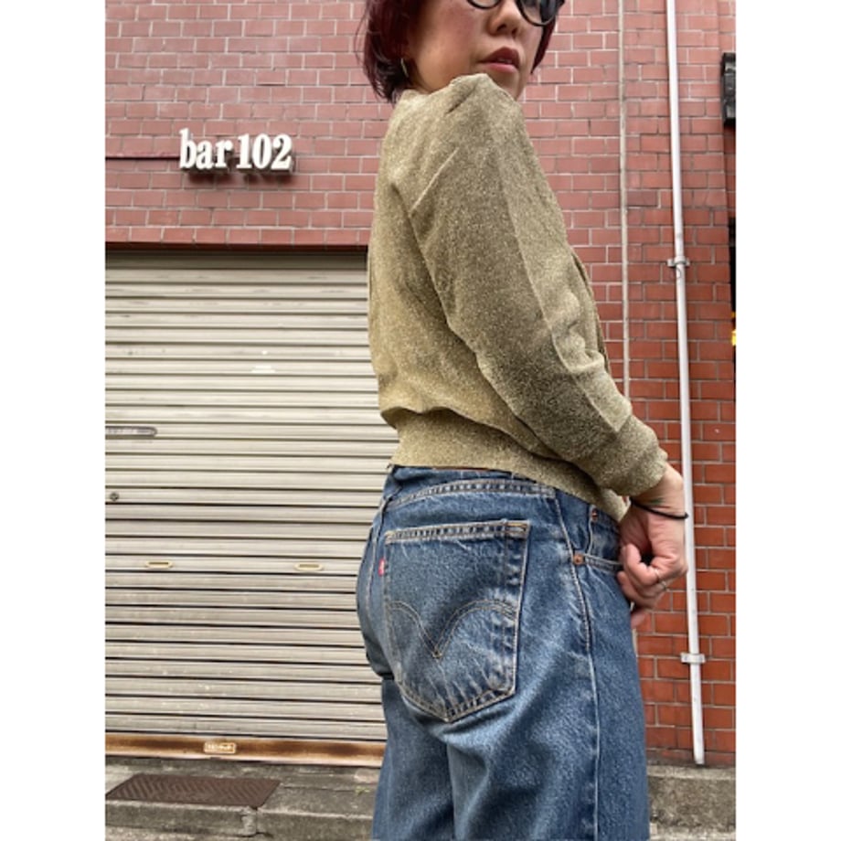 6998196b6005370d88c9b09f