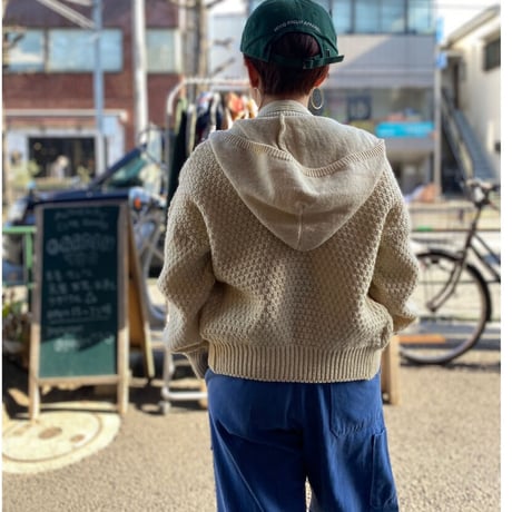 [USED] かわいいデザイン♡  フード付きニットカーディガン
