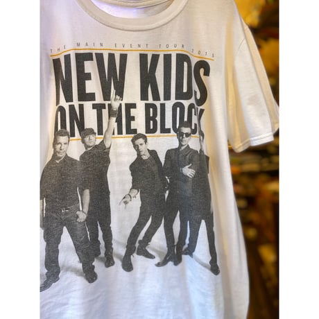 [USED] NEW KIDS TOUR Tee