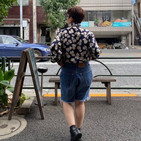 [USED] ファンシー犬柄 SHIRTS  🐶