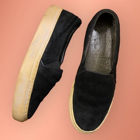 [USED] BLACK SUEDE SLIP ON