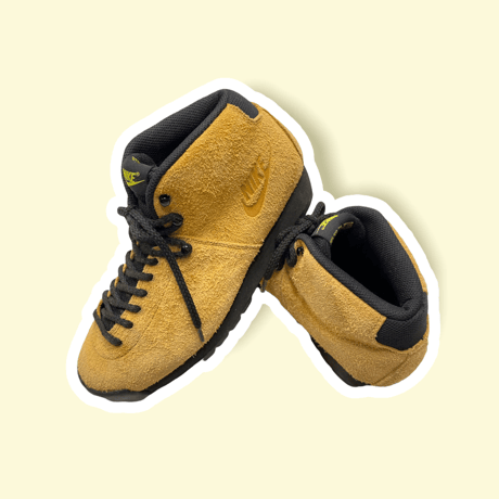 [USED] 2010 NIKE AIR MAGMA