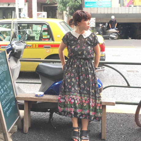 [USED] 襟付き花柄ワンピース