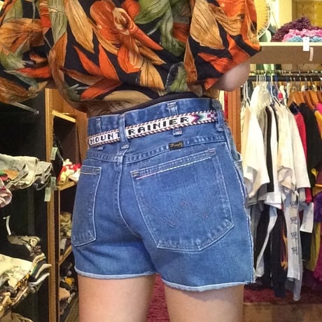 [USED] 手刺繍 70's Wrangrer CUTOFF DENIM / W29