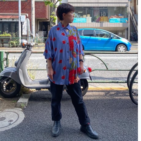 [USED] バラいっぱい🌹レーヨン SHIRTS