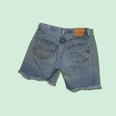 [USED] Levis 501 made in USA. cutoff